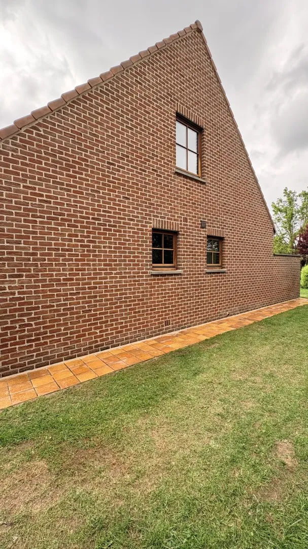 Gevelrenovatie van een woning in Zwevegem, foto 2 van 4