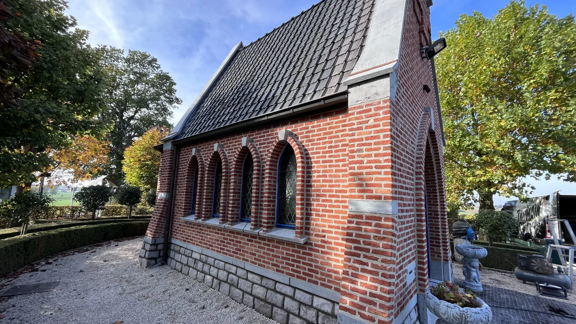 Gerestaureerde Fatimakapel in Otegem bij Zwevegem, foto 3 van 11